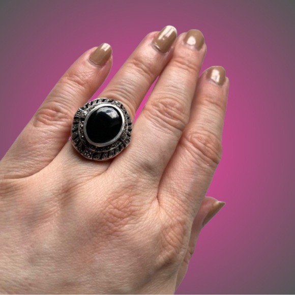 Vintage Jewelry - Gorgeous vintage Art Deco stamped 925 sterling silver & onyx? marcasite ring